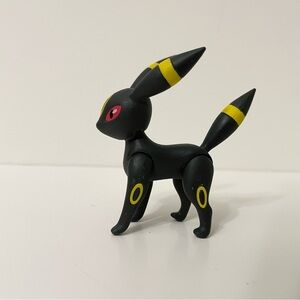 Pokemon Umbreon Poseable Battle Figures Umbreon 2.5” Tall Toy